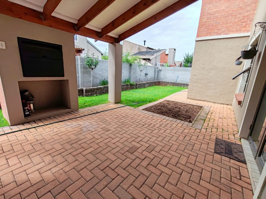 4 Bedroom Property for Sale in Grimbeeck Park North West